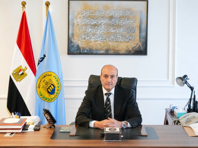 محافظ أسيوط: إحالة 8 مسئولين بحي غرب إلى النيابة العامة بعد رصد مخالفات جسيمة في تراخيص البناء والإدارة الهندسية