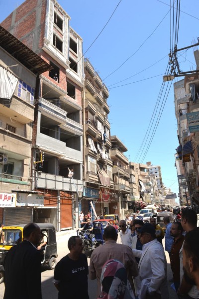 محافظ الدقهلية يتابع إزالة التعديات بطلخا ويؤكد: لا تهاون مع المخالفين والمتورطين