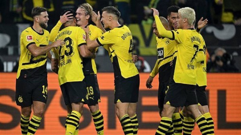 بوروسيا دورتموند يفوز على طوكيو وديا