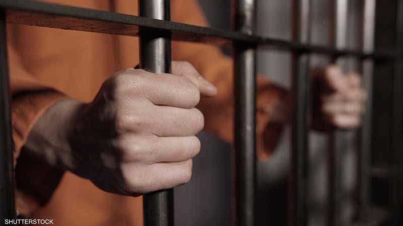 النصب راح حتة تانية خالص .. عاطل ينتحل صفة قاضي ويستأجر قاعة بمحكمة شمال القاهرة للنصب على المواطنين