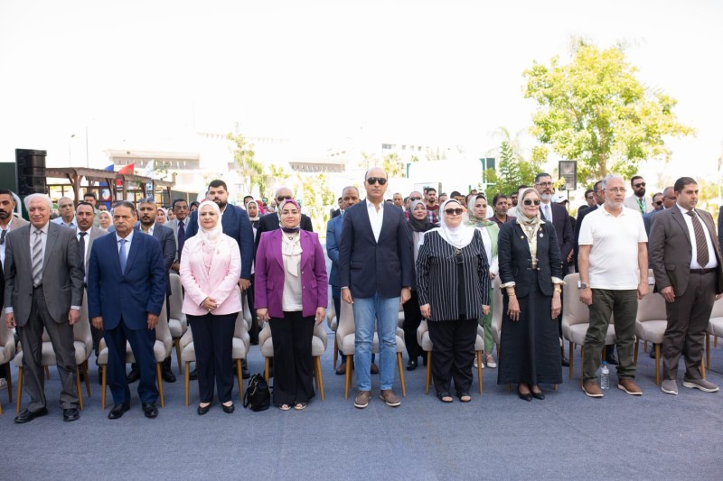 رئيس جامعة دمنهور يفتتح ” ملتقى التوظيف والتدريب الزراعي الأول” بمشاركة نخبة من كبريات الشركات المتخصصة