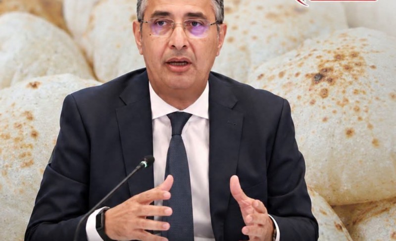 وزير التموين يعلن سعر رغيف الخبز السياحي .. ويناشد المواطنين الإبلاغ عن المخالفين