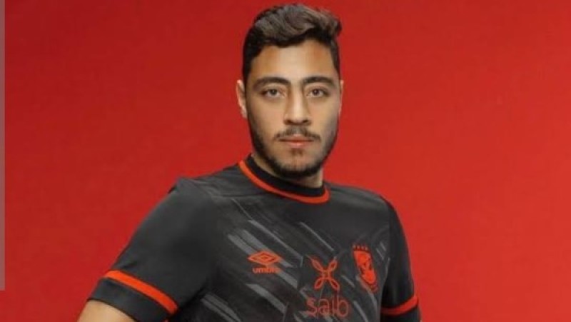 هل يعود أكرم توفيق للأهلي؟ إعلامي قطري يرد ويحسم الجدل