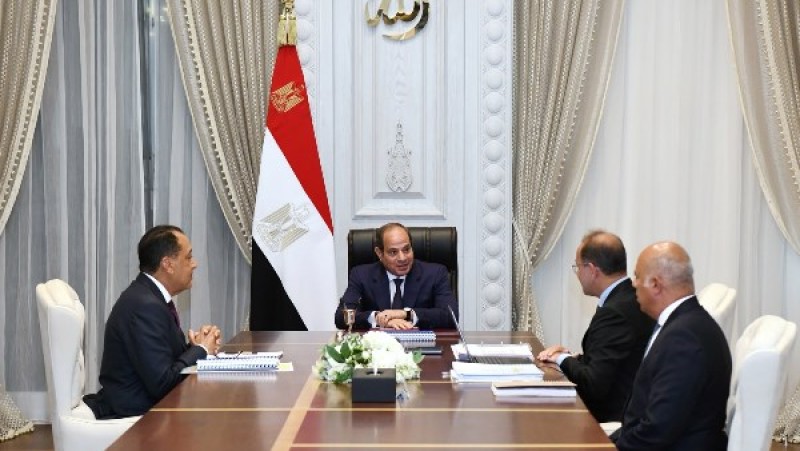 السيسي يُوافق على مقترح إصدار صكوك ضريبية يتم تمويلها من جانب الممولين وتخصم من التزاماتهم الضريبية