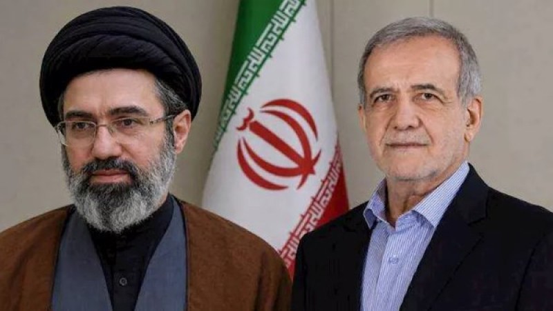 اجتماع الـ7 ساعات.. الرئيس الإيراني يكشف تفاصيل لقائه مع مجتبى خامنئي