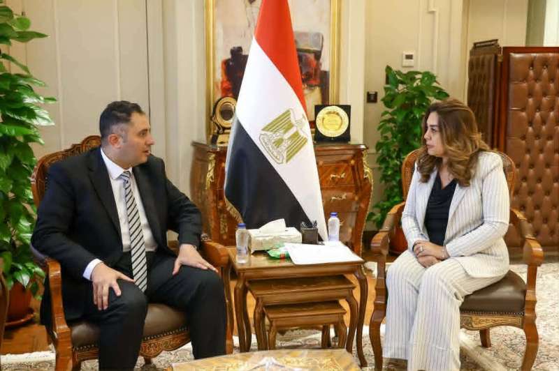وزيرة التنمية المحلية والبيئة تتابع مع محافظ دمياط مشروعات الخطة الاستثمارية وملفات التصالح ومنظومة النظافة