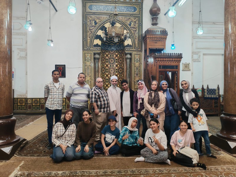 طلاب المدارس يستكشفون تاريخ معهد فؤاد الأول