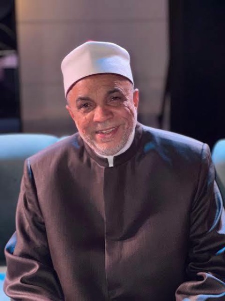 الشيخ الدكتور جابر طايع يوسف: نحتاج تشريعًا يجرّم انتحال صفة الأزهري وارتداء زيه لغير المنتسبين إليه