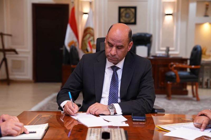 وزير العمل يعلن الخميس المقبل 27 أغسطس إجازة رسمية مدفوعة الأجر للعاملين بالقطاع الخاص