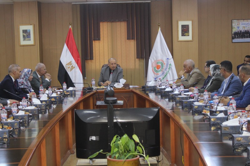 مجلس شؤون التعليم والطلاب بجامعة المنصورة يناقش الاستعدادات للعام الجامعي الجديد وتطوير العملية التعليمية
