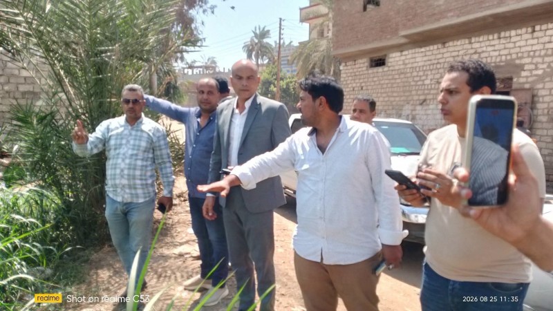 المنيا: تسليم 3 قطع ارضي في دفش  والسوبي والقطوشة لإقامة وحدات صحية بسمالوط
