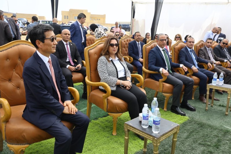 وزيرة التنمية المحلية والبيئة ومحافظ الجيزة وسفير كوريا الجنوبية بالقاهرة يفتتحون مشروع نموذج محاكاة متكامل لبناء قدرات العاملين في إدارة منظومة المخلفات الصلبة بشبرامنت