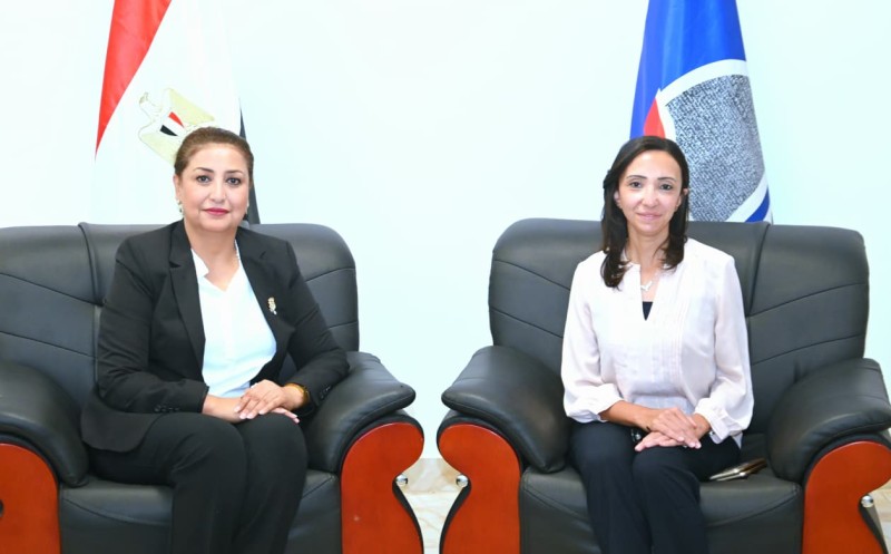 محافظ البحيرة تستقبل رئيس اللجنة الطبية العليا والاستغاثات بمجلس الوزراء بالمركز التكنولوجي