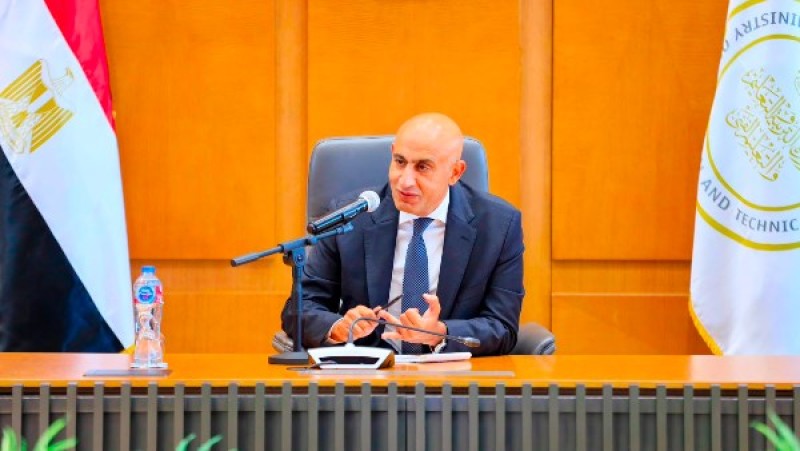 حظر التدخين للطلاب والمعلمين بالمدارس في العام الدراسي الجديد