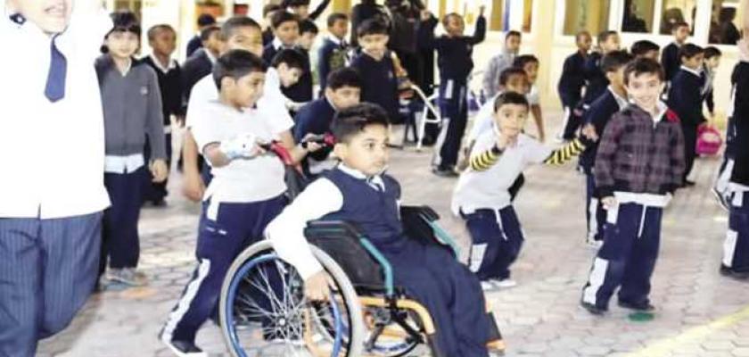 تخصيص أماكن مناسبة بالدور الأرضي للطلاب ذوي الإعاقة في المدارس