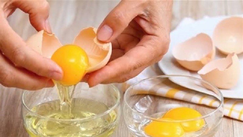 عبد اللطيف المر يحذر من البيض النيء واللبن غير المبستر للوقاية من السالمونيلا