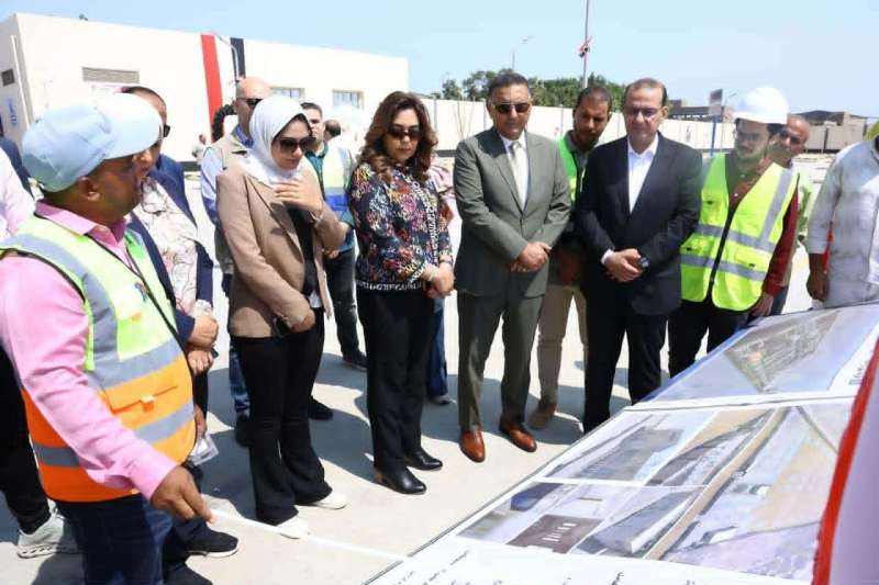 وزيرة التنمية المحلية والبيئة ومحافظ القليوبية يفتتحان وحدة احتجاز المضبوطات ومركبات التكهين بالخانكة