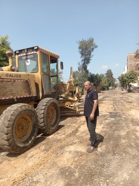 ضمن خطة 2026/2027 .. رصف 500 متر بطريق الوحدة المحلية حتى كوبري شاهين بديروط بتكلفة 1.65 مليون جنيه