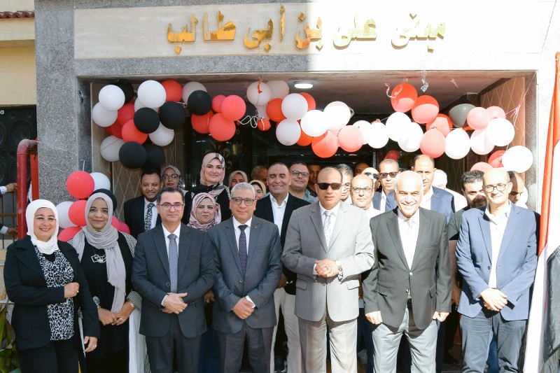 رئيس جامعة المنصورة يفتتح مبنىً بالمدينة الجامعية للطالبات بسعة 215 طالبة بعد تطويره