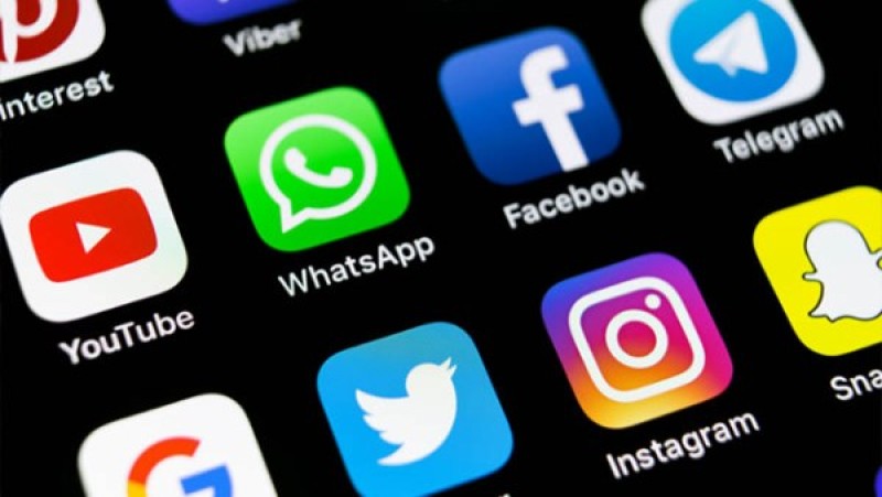 المفوضية الأوربية تقترح حظر استخدام وسائل التواصل على الأطفال دون سن 13 عاما