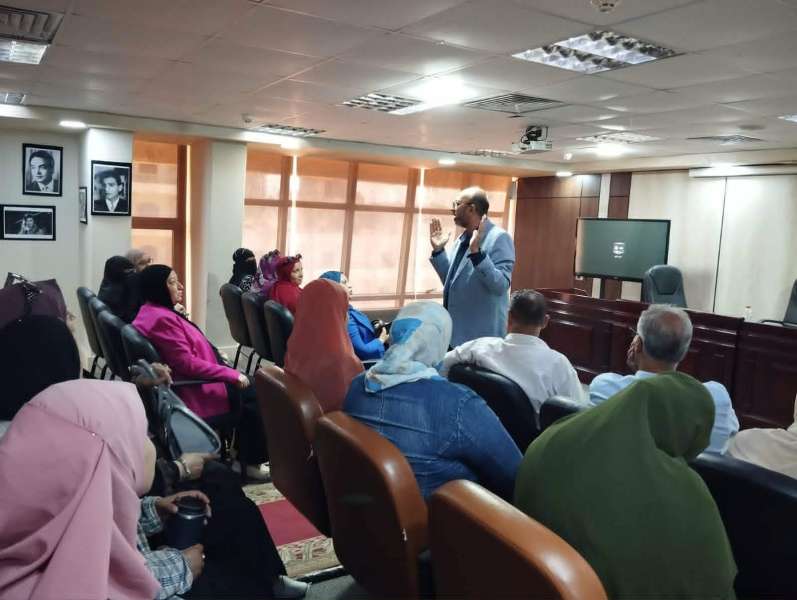 ”القومي للإعاقة” ينفذ ورشة تدريبية حول آداب التعامل ومعرفة احتياجات الطلاب من ذوي الإعاقات لـ 52 معلم بمطروح