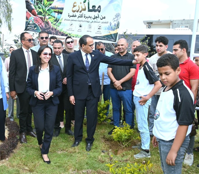 البحير جولة موسعه لمحافظ البحيرة بحوش عيسى لافتتاح وتفقد عدد من المشروعات التنموية بنطاق المركز