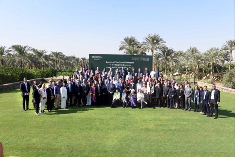 البنك الأهلي يعلن إطلاق «دليل أكسفورد للاقتصاد المصري» بالتعاون مع بنك مصر والجامعة الأمريكية