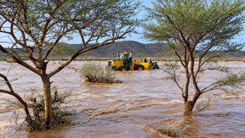 سيول مرعبة تجتاح 4 مدن ليبية وتقطع الطرق.. وإعلان حالة الطوارئ (فيديو)