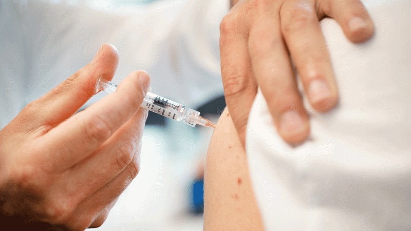 الصحة: التطعيمات سلاح مهم للوقاية.. ولقاح الإنفلونزا ضرورة لكبار السن