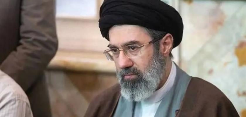 مرشد إيران: الضربات المؤلمة لحماة مضيق هرمز منعت الأعداء من تجاوز بحر العرب
