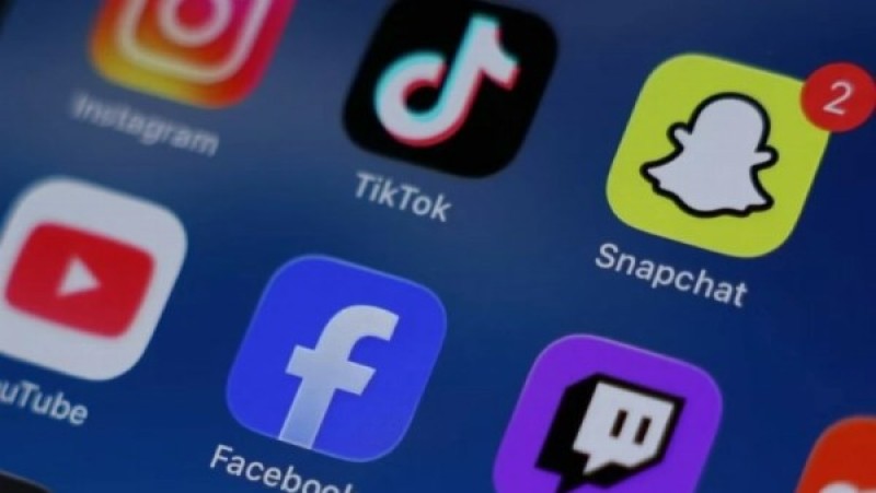 الإفتاء تحذر من نشر الفضائح على السوشيال ميديا
