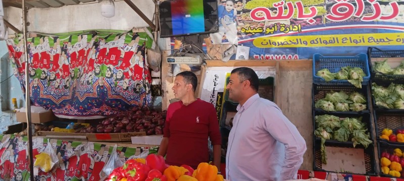 نائب المحافظ يتفقد سوق الجملة ومنافذ ومعارض بيع السلع الغذائية بحيي شرق وغرب المنصورة