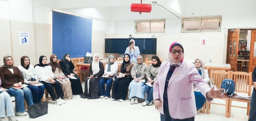 جامعة المنصورة تختتم ورشة «التثقيف المالي» لطالبات كلية التمريض بالتعاون مع المجلس القومي للمرأة