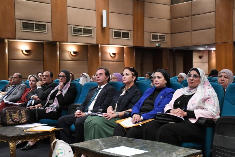 رئيس جهاز شئون البيئة يفتتح فعاليات المنتدى نيابة عن وزيرة التنمية المحلية والبيئة وبمشاركة رئيس المجلس القومي للمرأة