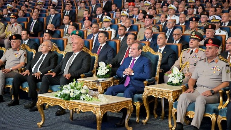 السيسي في ذكرى أكتوبر: حصنوا مصر ضد المؤامرة.. وخلوا بالكم من بلدكم