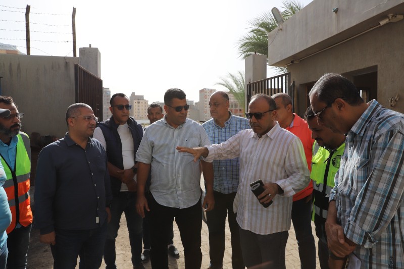 رئيس إدارة صرف الإسكندرية يتابع تشغيل محطة الهانوفيل والرأس السوداء