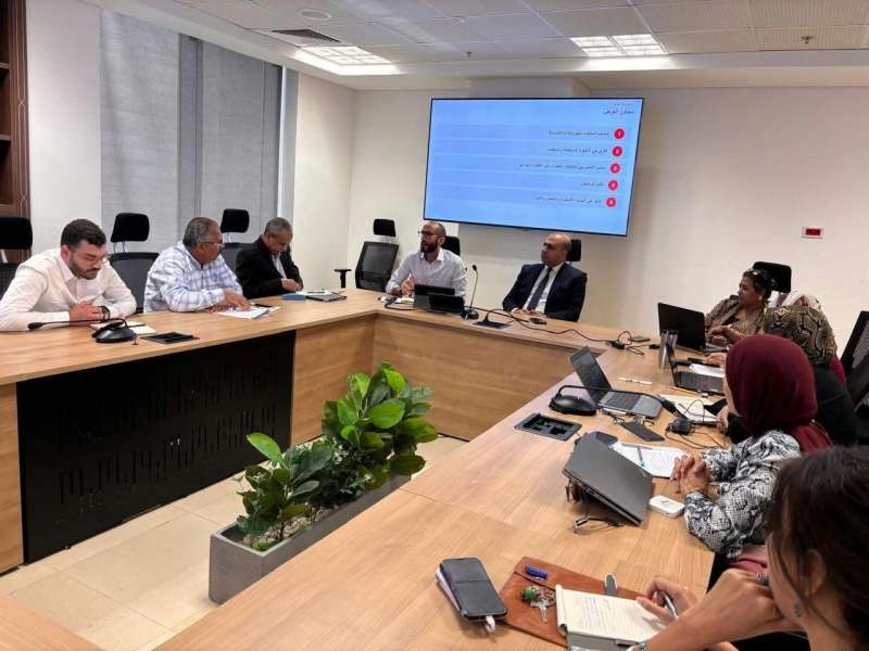 رئيس جهاز تنظيم إدارة المخلفات يفتتح جلسة تشاورية لتحديث ضوابط واشتراطات المخلفات الإلكترونية، بالتزامن مع اليوم العالمي للمخلفات الإلكترونية