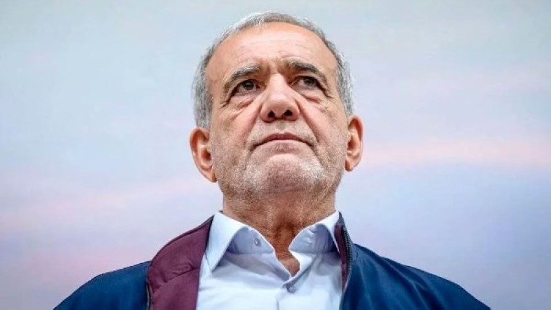 الرئيس الإيراني: مستعدون للانضمام إلى حلف مكة للدفاع المشترك