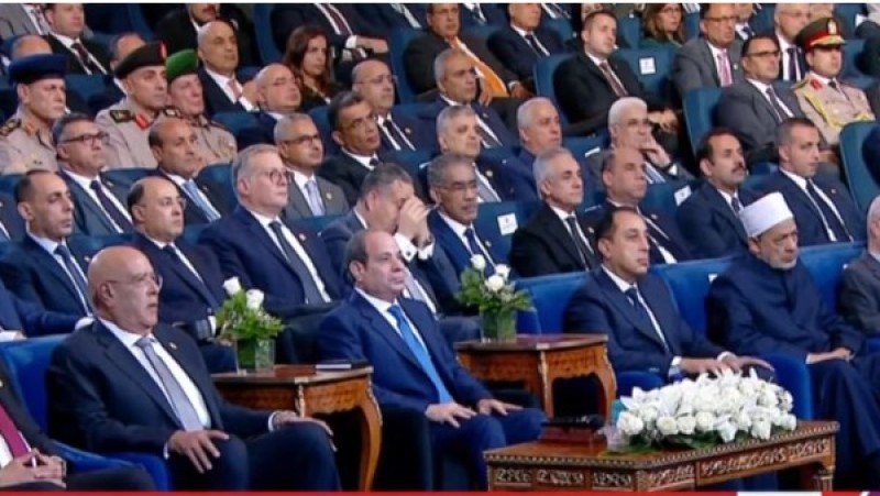 في افتتاح منتدى مصر 2026.. السيسي يحذر من محاولات تحطيم الذاكرة الوطنية ومواجهة الشائعات