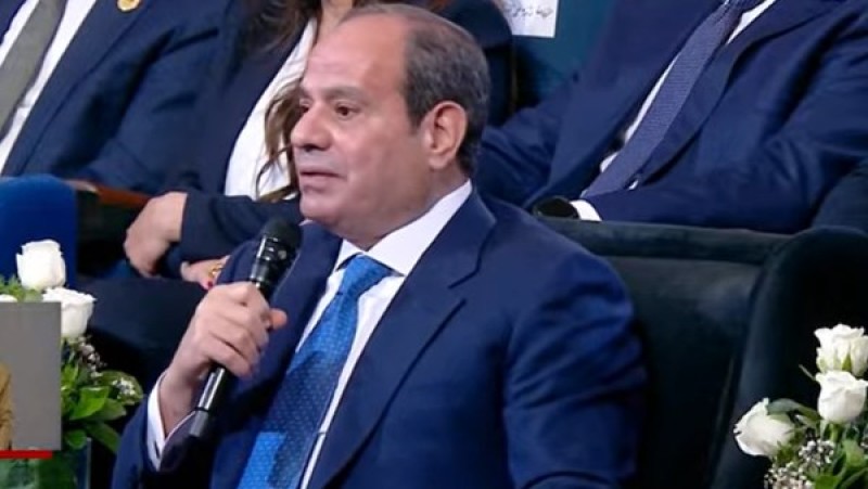 الرئيس السيسي: الحكومة مستعدة لمناقشة أي نقد والرد عليه ببيانات دقيقة