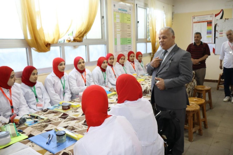 وكيل وزارة التربية والتعليم بالدقهلية في زيارة ميدانية لمدرسة الحسيني محمد الحسيني الثانوية الصناعية العسكرية