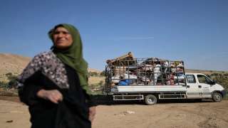 قوات الاحتلال تجبر 250 عائلة فلسطينية على النزوح