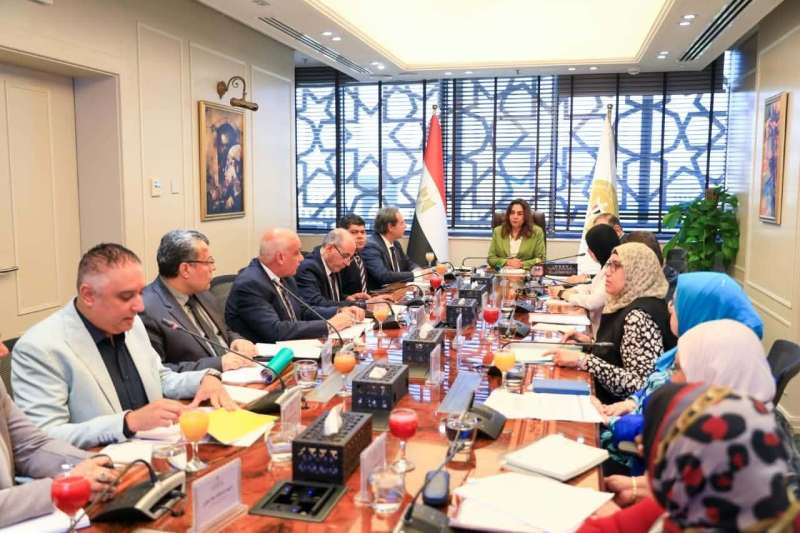 وزيرة التنمية المحلية والبيئة تترأس الاجتماع الخامس والعشرين لمجلس إدارة صندوق حماية البيئة
