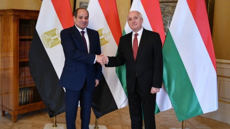 تفاصيل قمة السيسي ونظيره المجري في بودابست