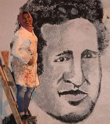 بنت النوبة ترسم بالفحم التراث النوبى بالإسكندرية 