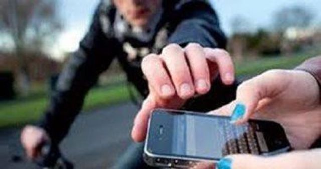 النيابة تستمع لأقوال ضحايا متهمة بسرقة متعلقات