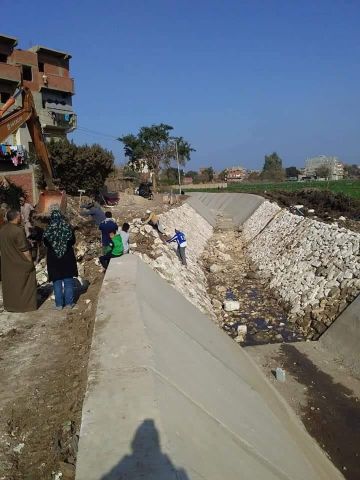 تبطين ترع
