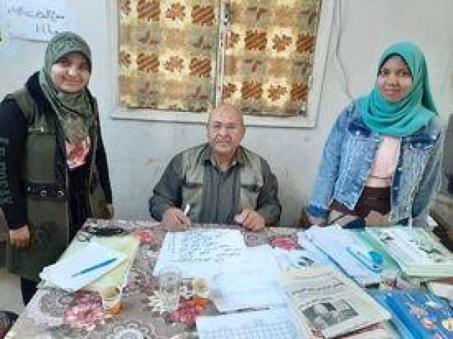 مدير محو الأمية بمركز إطسا بمحافظة الفيوم 