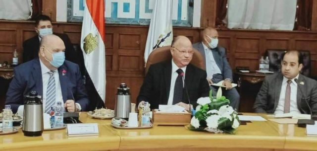 محافظ القاهرة يلتقي بنواب الشعب