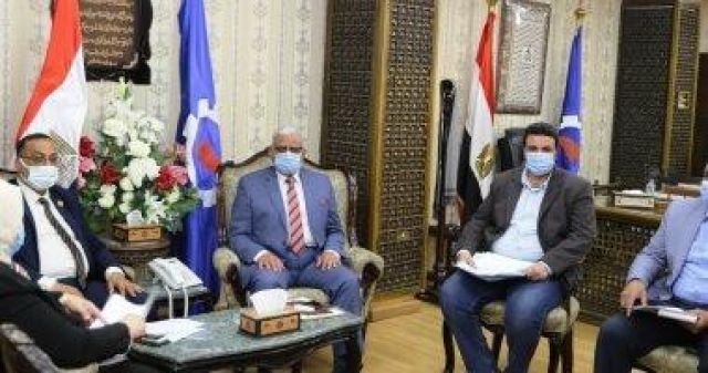 محافظ السويس
